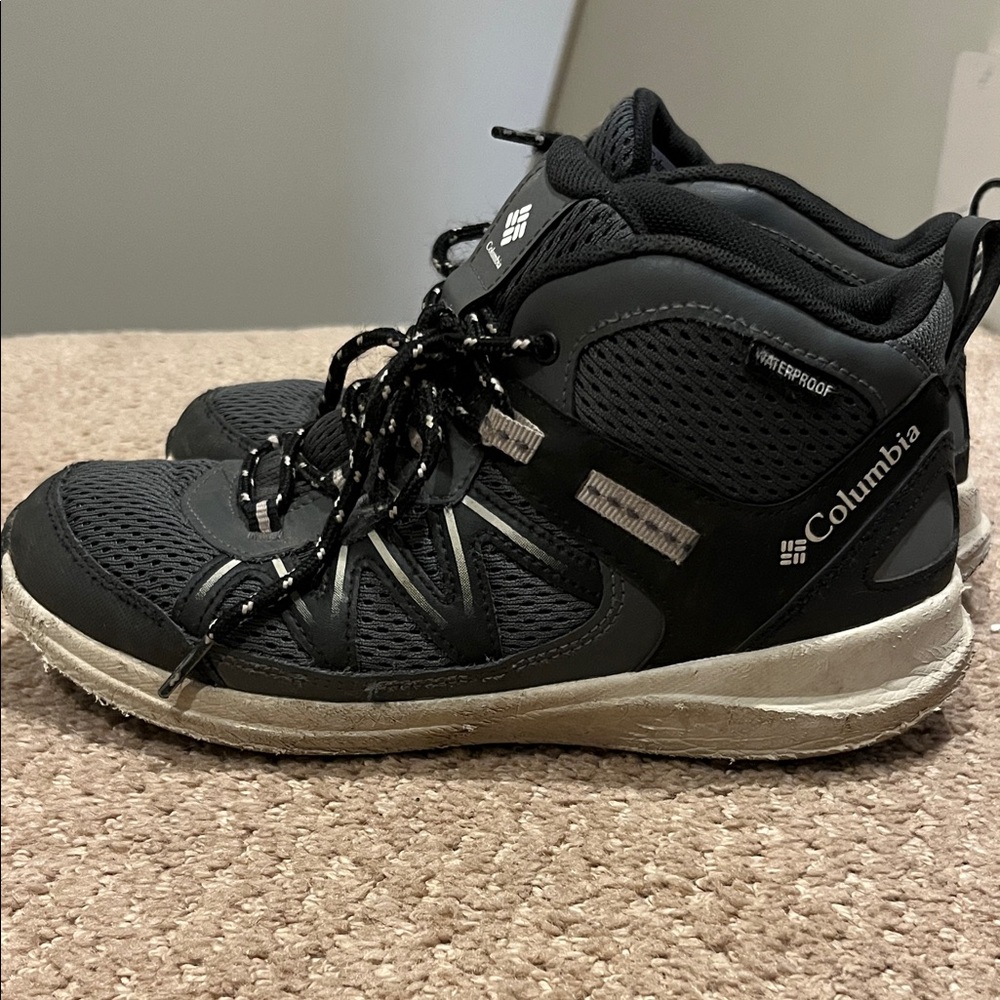 Columbia Black and White Trail Shoes